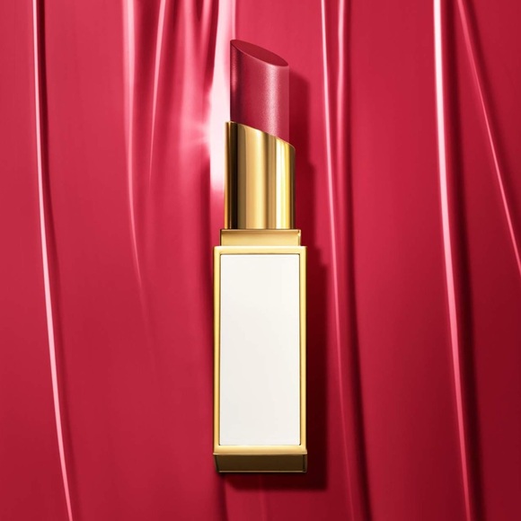 💋 TOM FORD Ultra Shine Lip Color - Remote Isle - Picture 7 of 9
